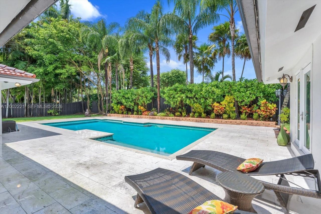 9941 SW 143rd St , Miami, FL 33176 Photo