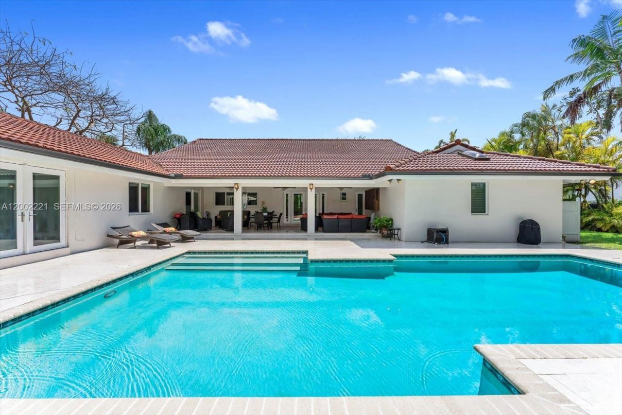 9941 SW 143rd St , Miami, FL 33176 Photo