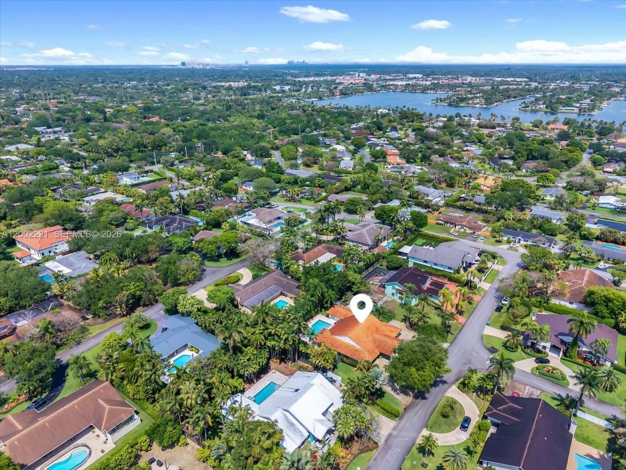 9941 SW 143rd St , Miami, FL 33176 Photo