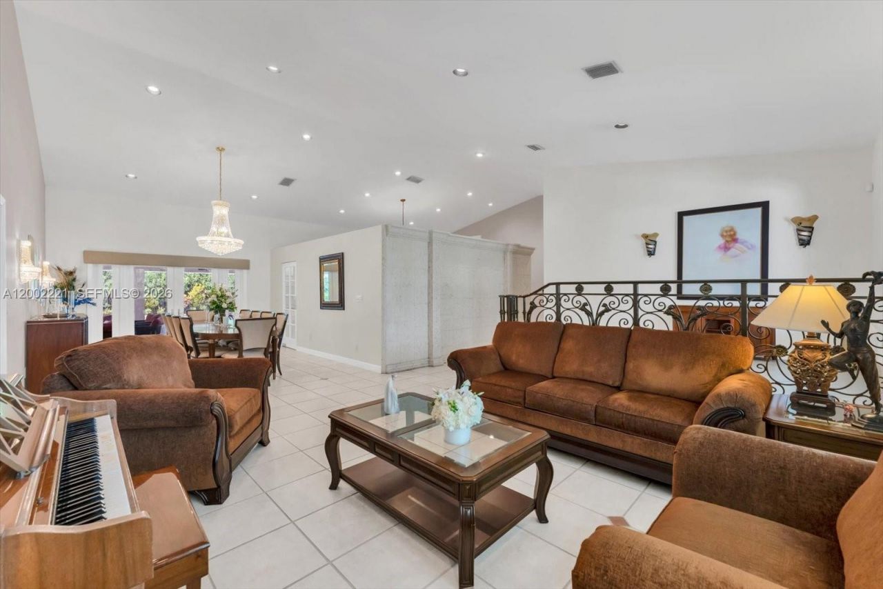 9941 SW 143rd St , Miami, FL 33176 Photo