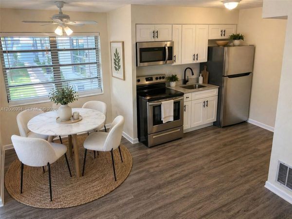 1030 N Victoria Park Rd , Unit 5, Fort Lauderdale, FL 33304