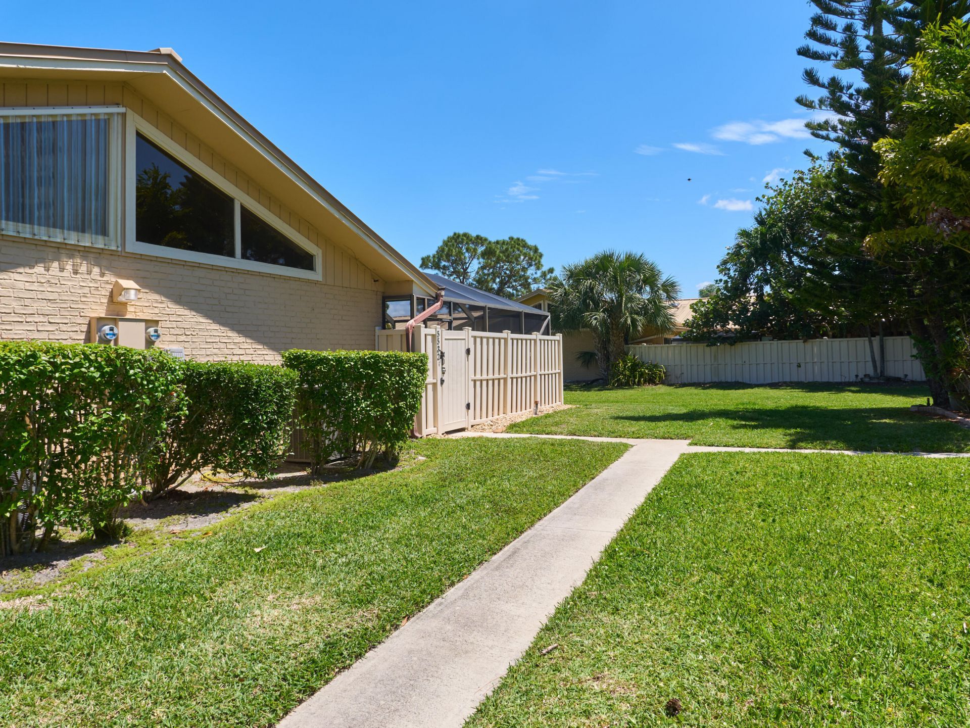 5532 Golden Eagle Circle, Palm Beach Gardens, FL 33418 Photo