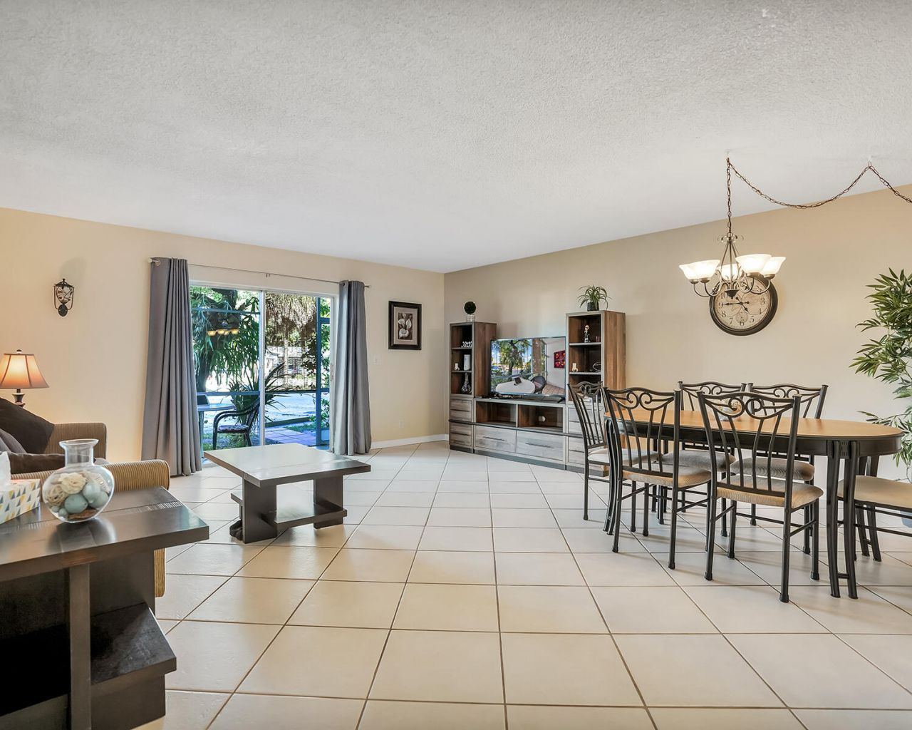 2061 NW 47th Terrace, Unit 103, Lauderhill, FL 33313 Photo