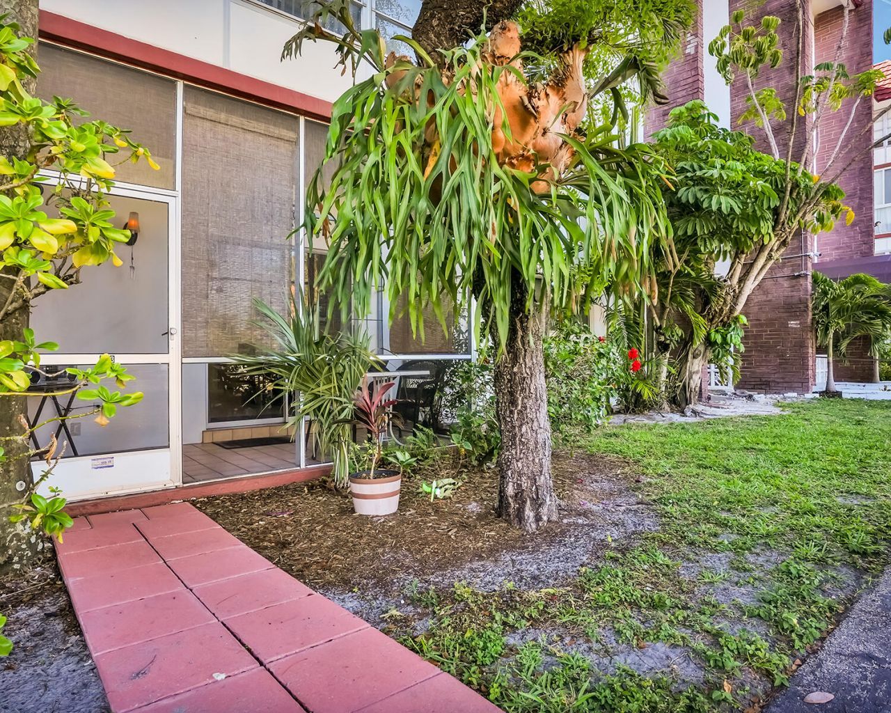 2061 NW 47th Terrace, Unit 103, Lauderhill, FL 33313 Photo