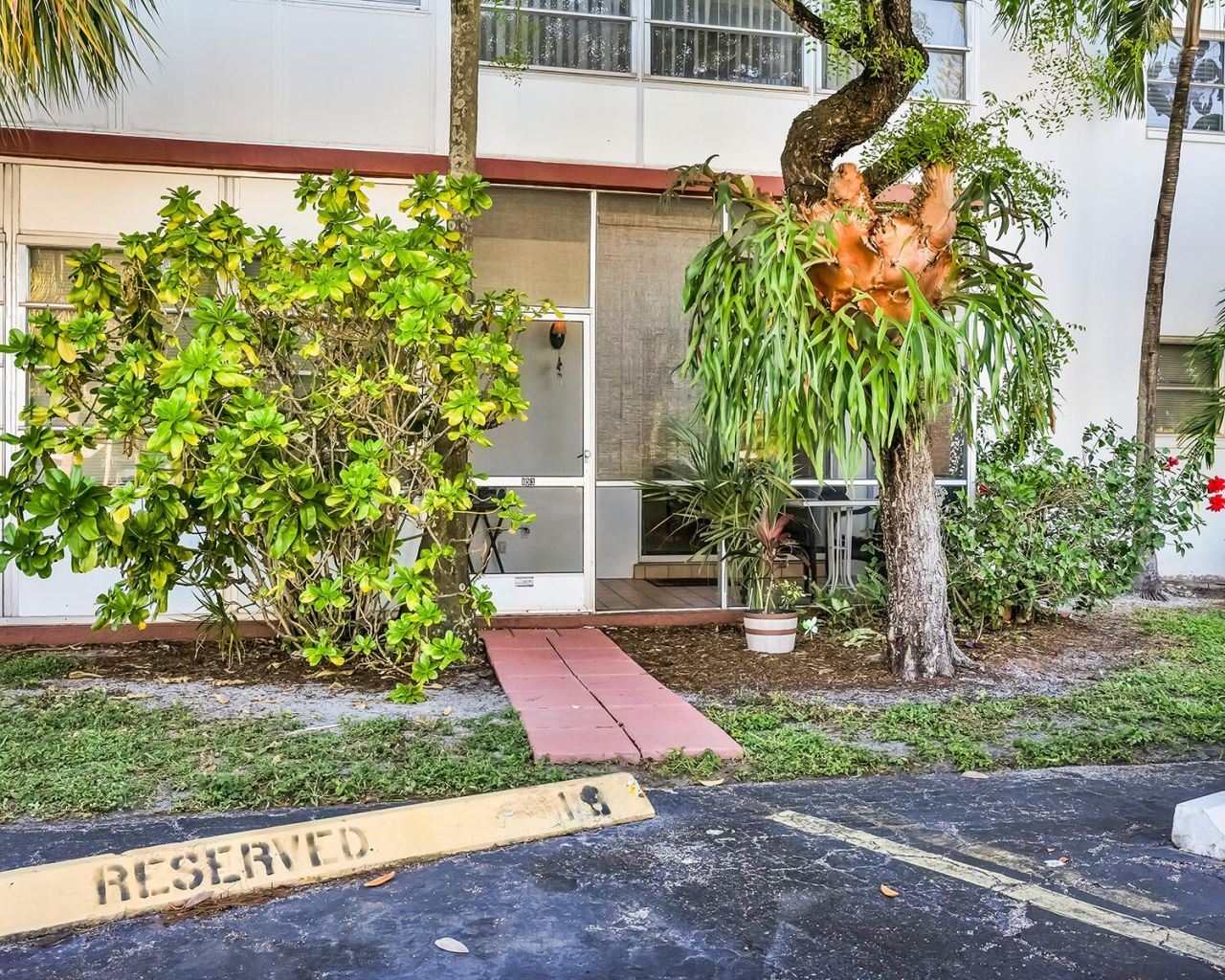 2061 NW 47th Terrace, Unit 103, Lauderhill, FL 33313 Photo