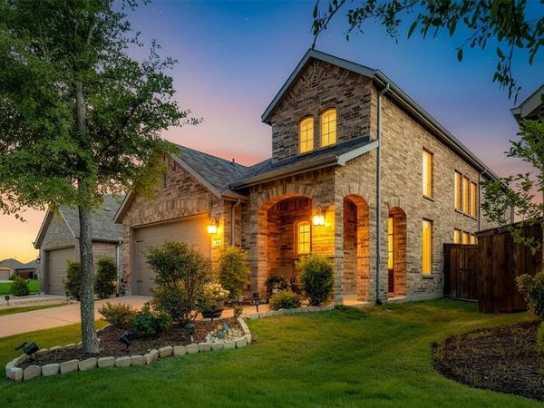 1520 Gelding Drive, Aubrey, TX 76227