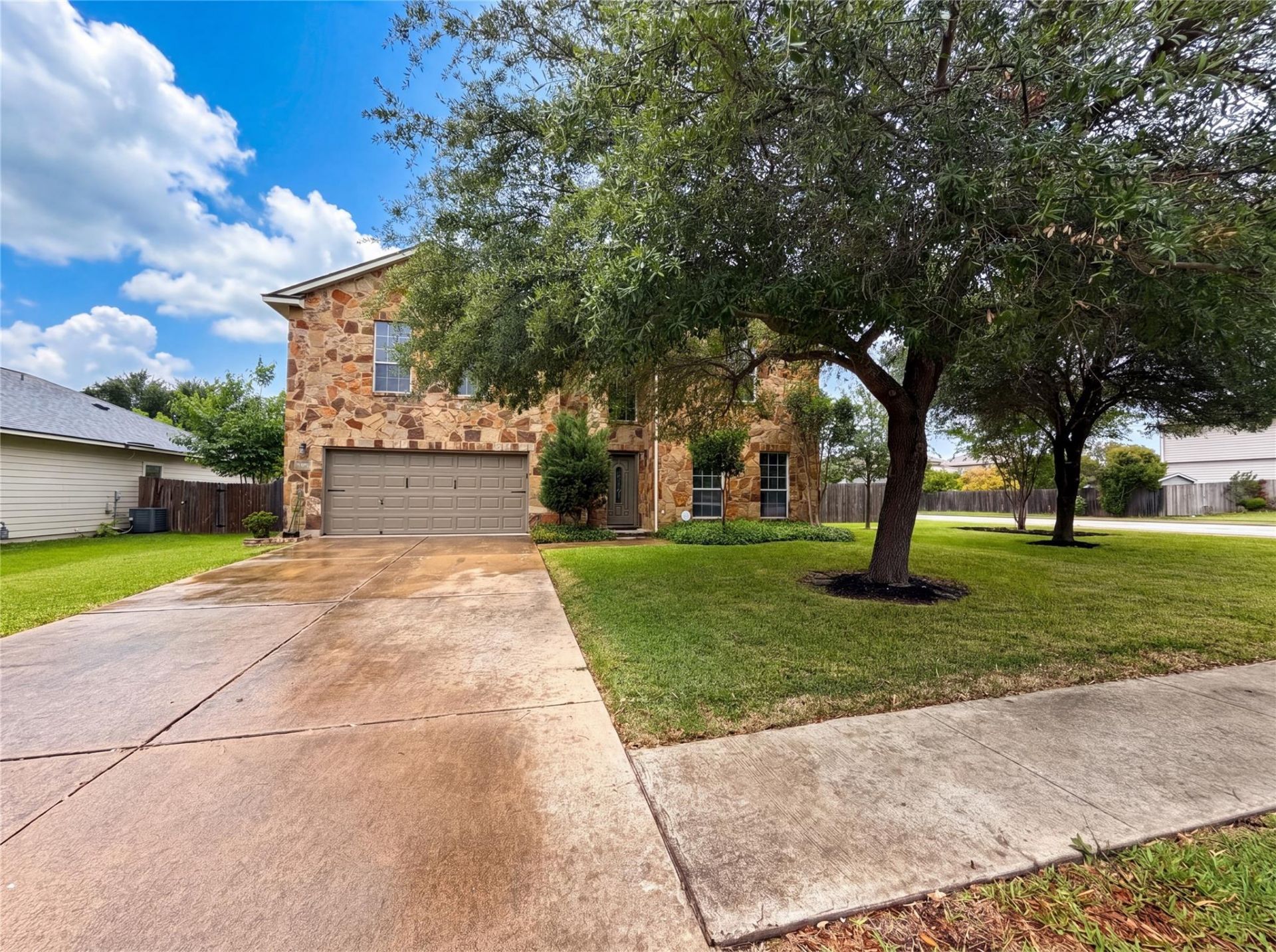 2002 Concan Dr, Hutto, TX 78634 Main Photo