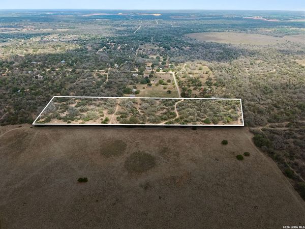 174 Adcock Lane, Somerset, TX 78069