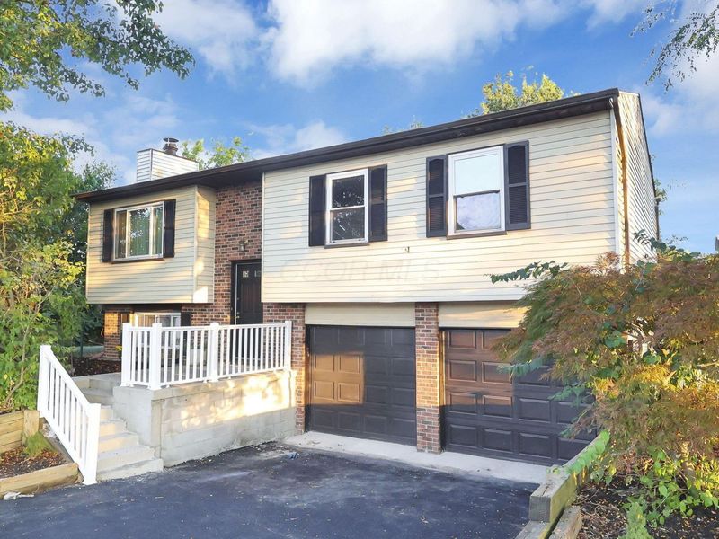 5503 Nike Drive, Hilliard, OH 43026 Photo 1