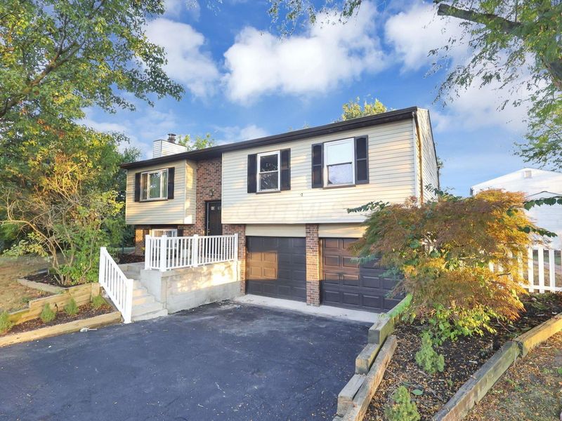 5503 Nike Drive, Hilliard, OH 43026 Photo 2