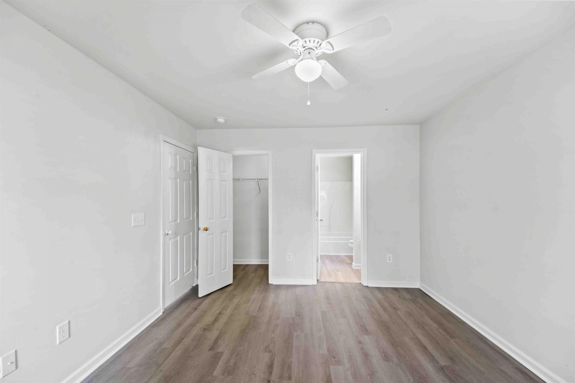 216 Barclay Dr. Photo 18
