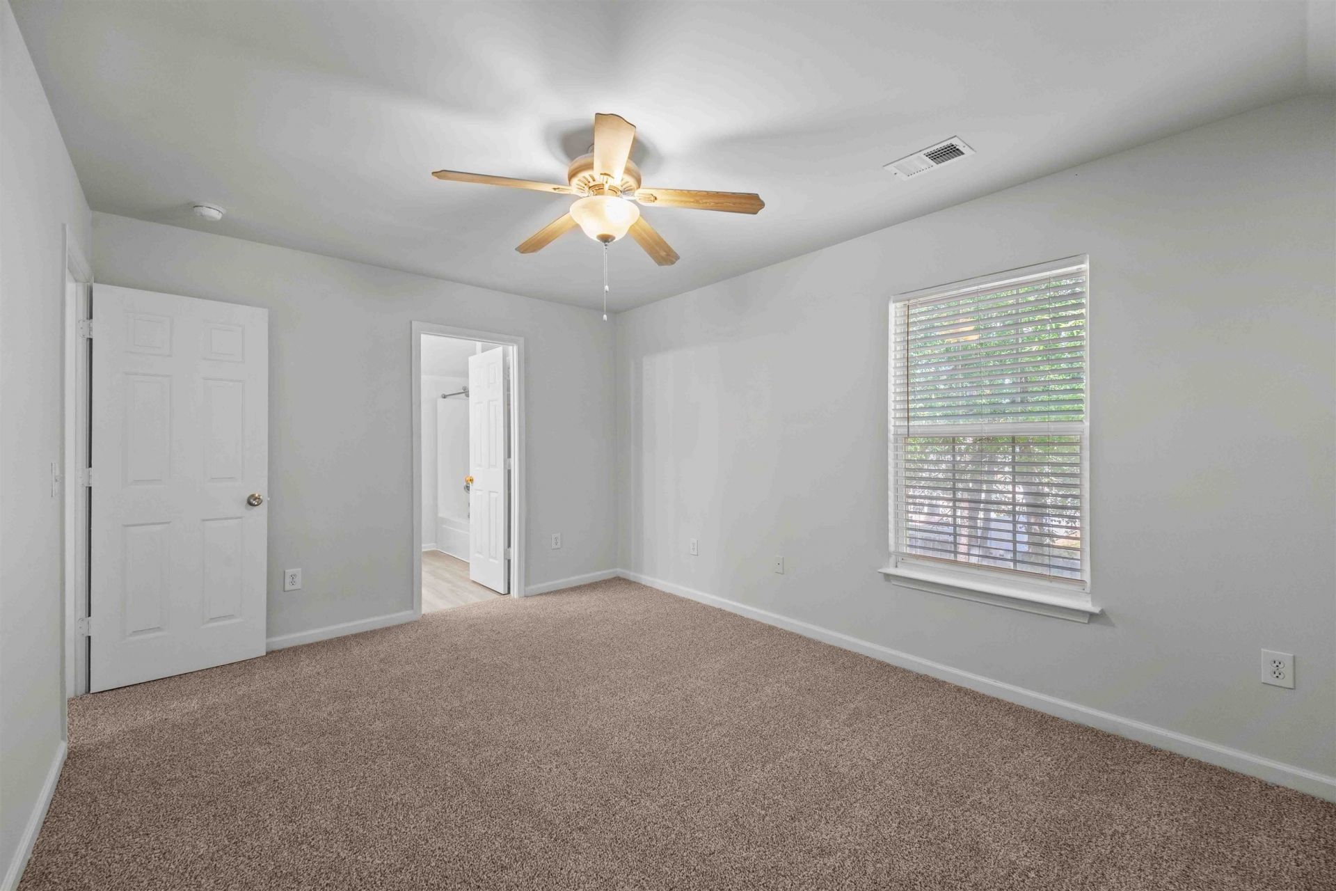 216 Barclay Dr. Photo 33