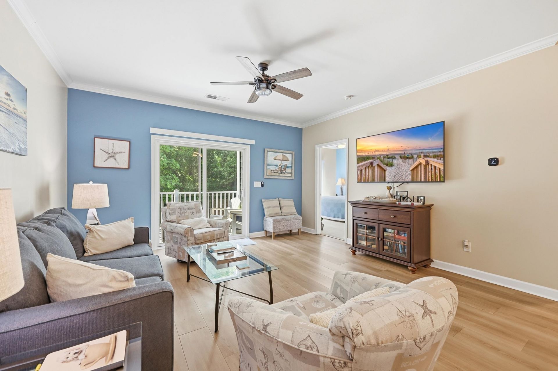6253 Catalina Dr.  Photo 10