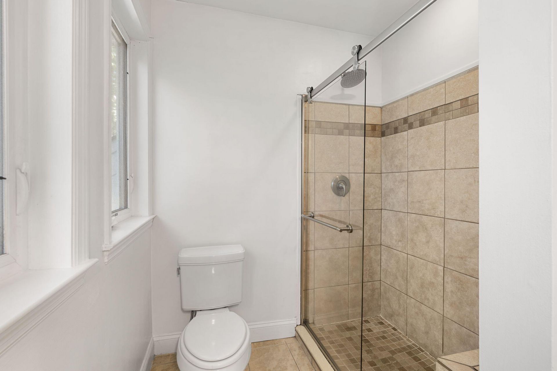 24 Strawberry Lane Photo 7