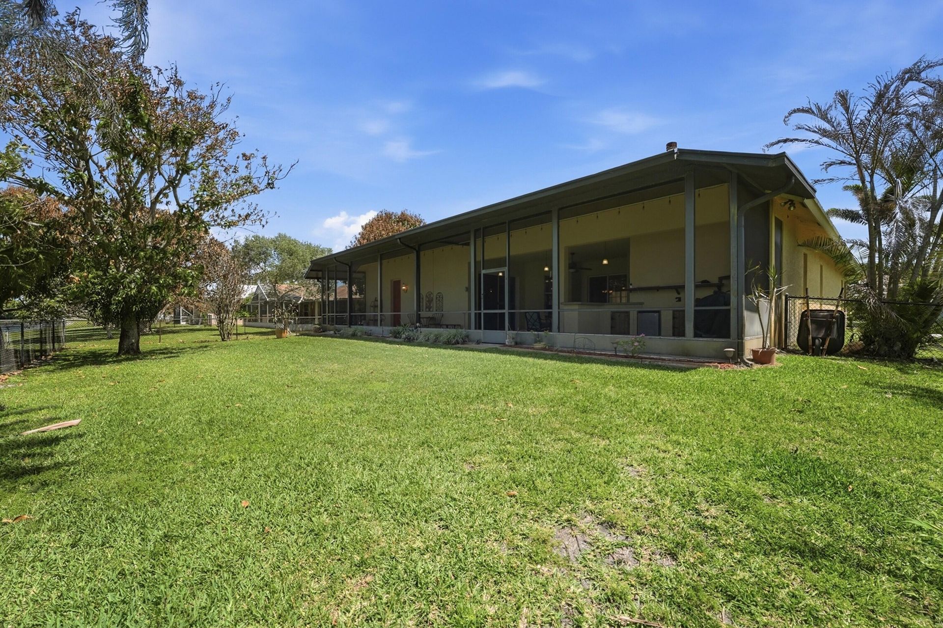 2199 SE Heathwood Circle, Port Saint Lucie, FL 34952 Photo