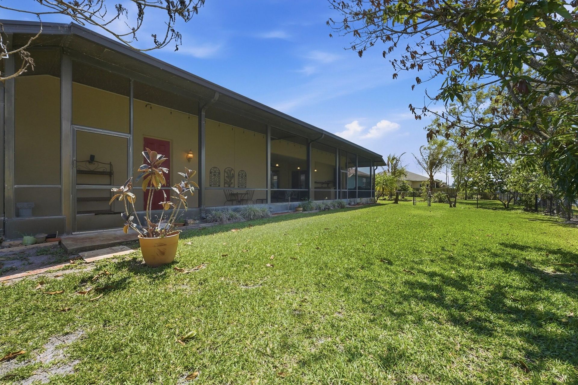2199 SE Heathwood Circle, Port Saint Lucie, FL 34952 Photo