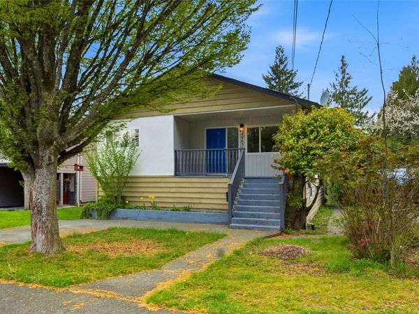 4962 Elizabeth St , Port Alberni, BC V9Y 6M5