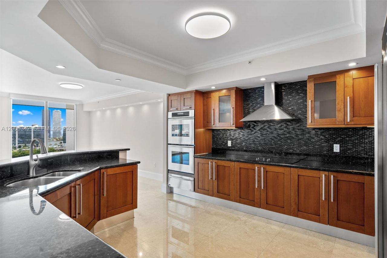 3301 NE 183rd St , Unit 1604, Aventura, FL 33160 Photo