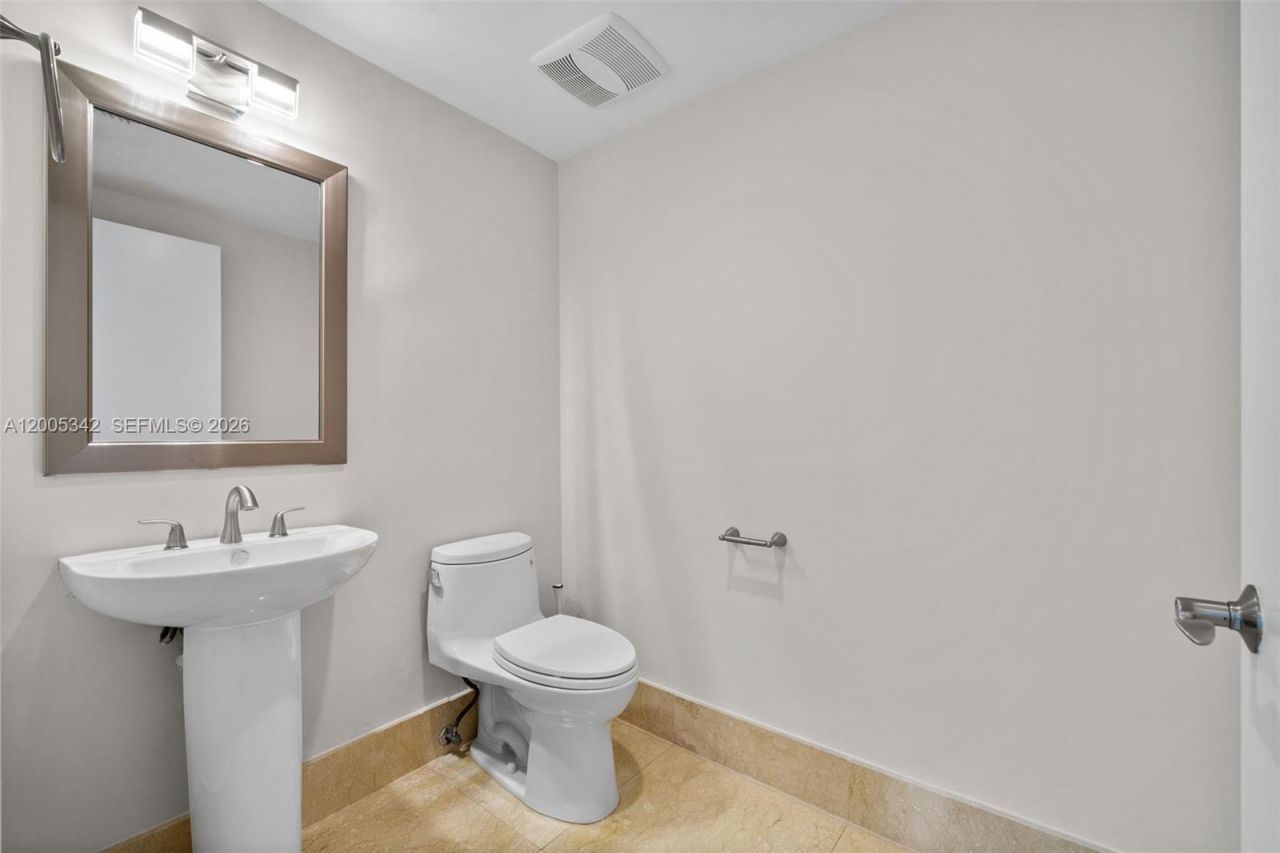 3301 NE 183rd St , Unit 1604, Aventura, FL 33160 Photo