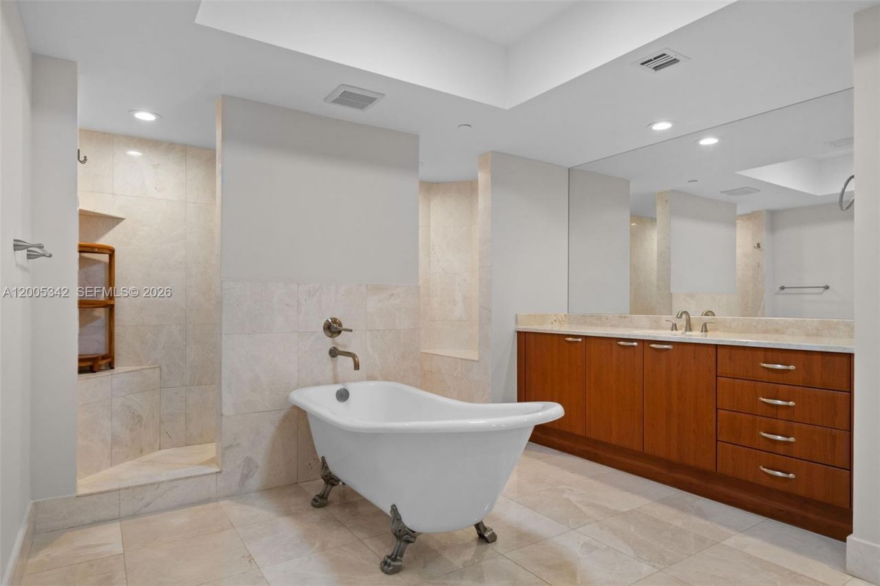 3301 NE 183rd St , Unit 1604, Aventura, FL 33160 Photo