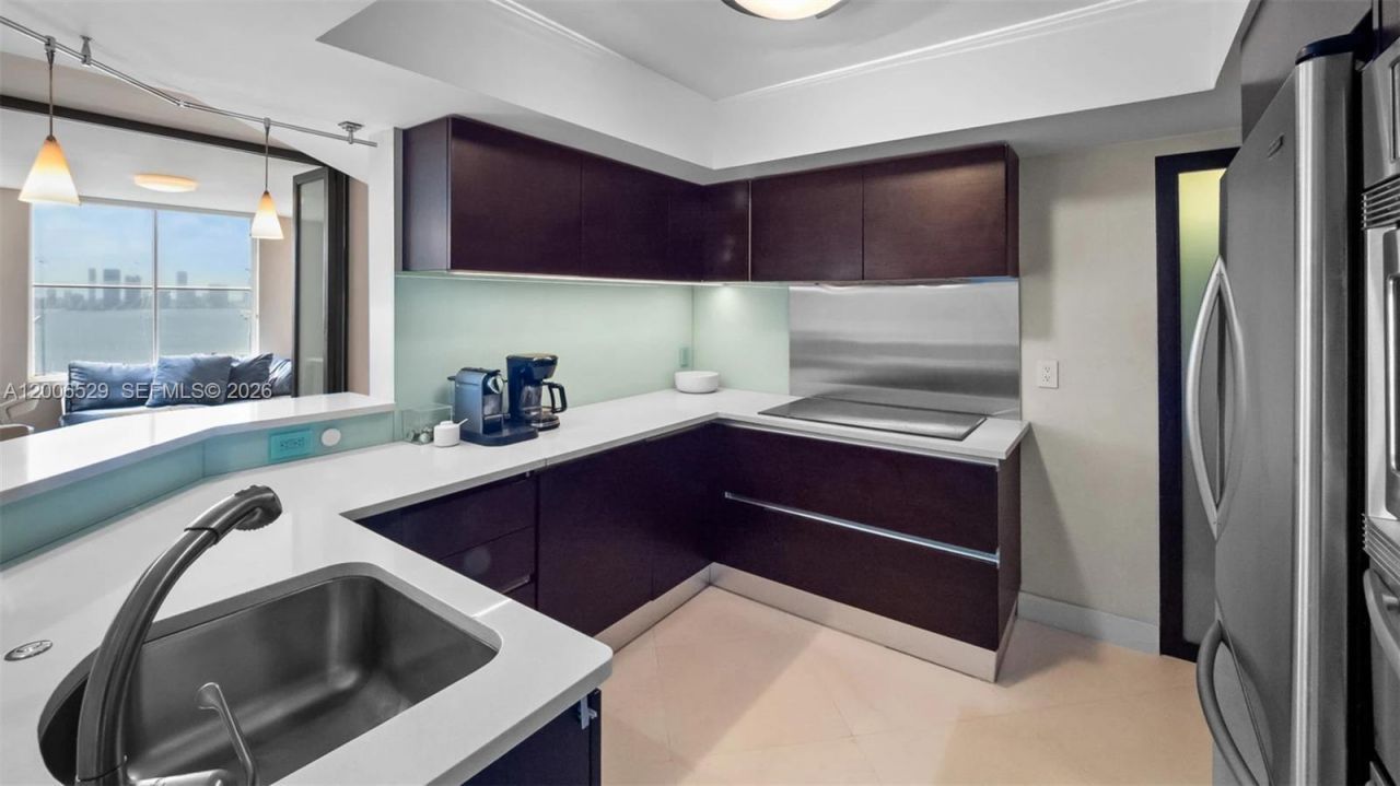 1900 Sunset Harbour Dr, Unit 2008, Miami Beach, FL 33139 Photo