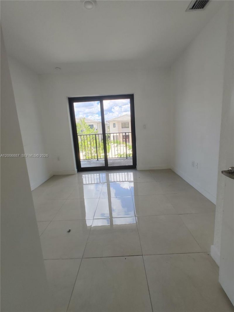 1167 NW 2nd St , Florida City, FL 33034 Photo