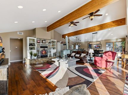 2062 Aloha Drive, South Lake Tahoe, CA 96150 Photo