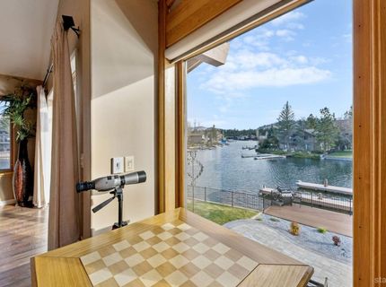 2062 Aloha Drive, South Lake Tahoe, CA 96150 Photo