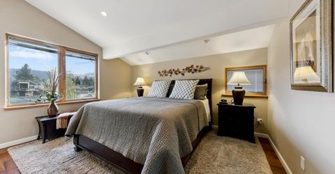 2062 Aloha Drive, South Lake Tahoe, CA 96150 Photo