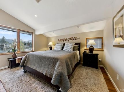 2062 Aloha Drive, South Lake Tahoe, CA 96150 Photo