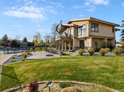 2062 Aloha Drive, South Lake Tahoe, CA 96150 Photo