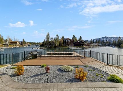 2062 Aloha Drive, South Lake Tahoe, CA 96150 Photo