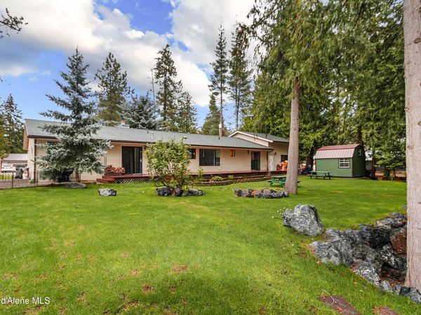 207 Vedelwood Dr, Sandpoint, ID 83864