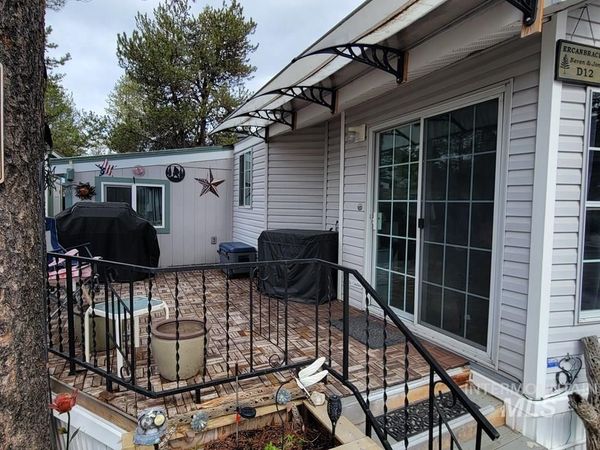 12 D Street, Cascade, ID 83611