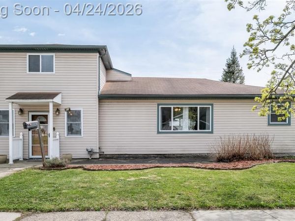 51 Hamata Avenue, Hazel Park, MI 48030