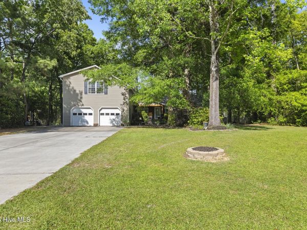 346 Knollwood Drive, Hampstead, NC 28443