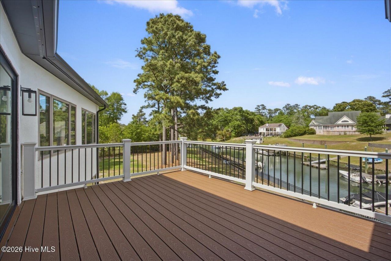304 Gull Road Photo 21