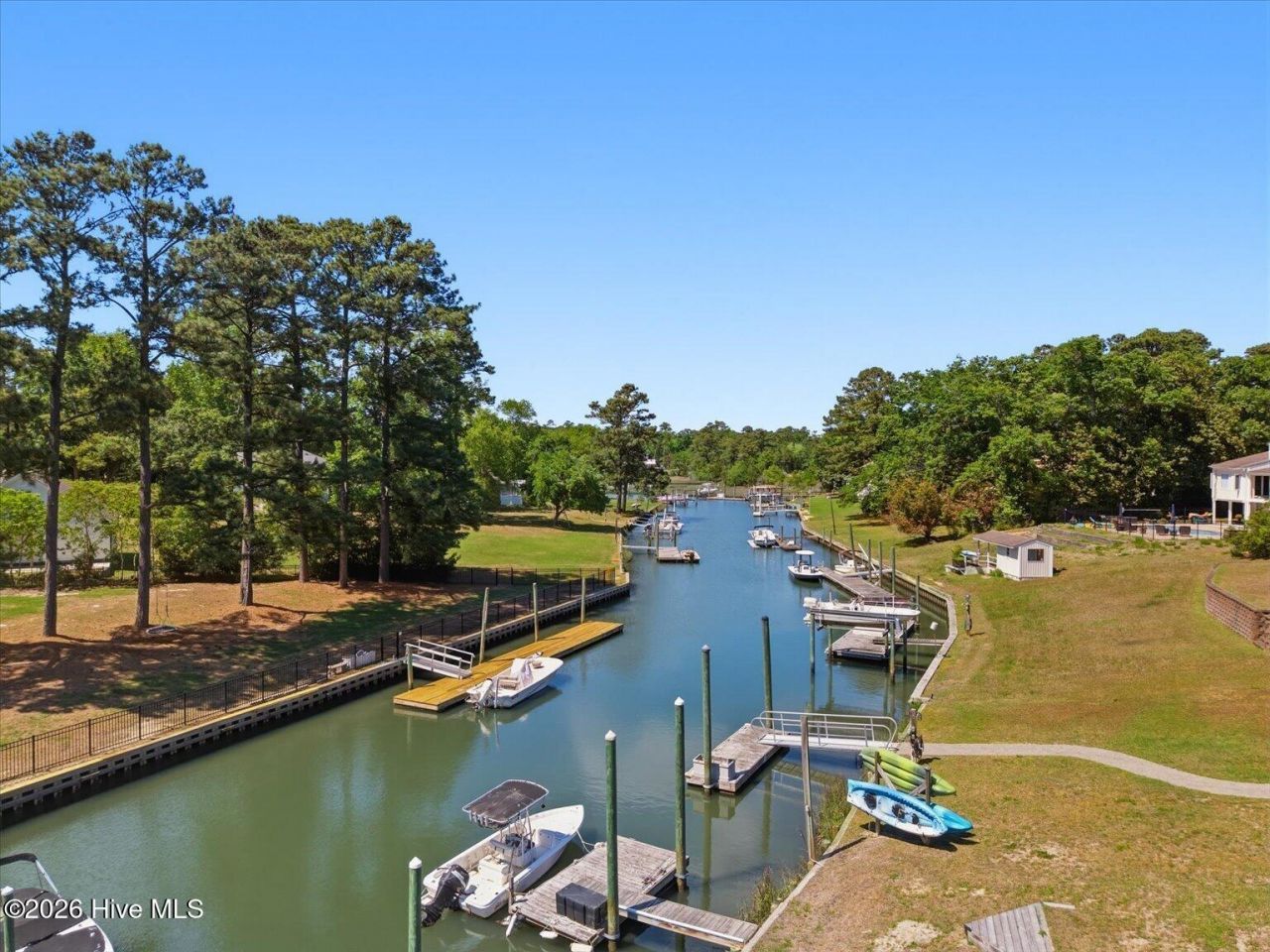 304 Gull Road Photo 6