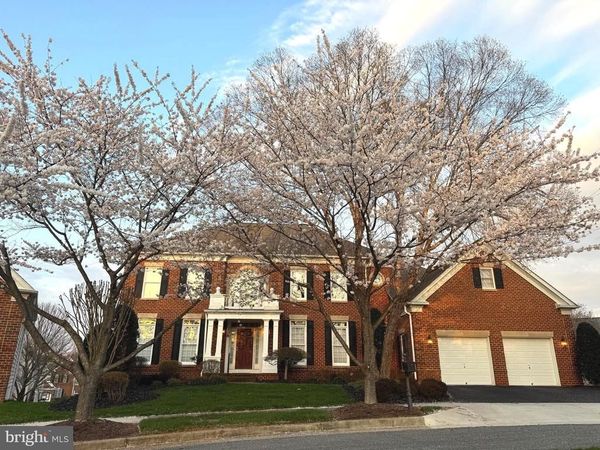 208 DEEP TRAIL LANE, ROCKVILLE, MD 20850