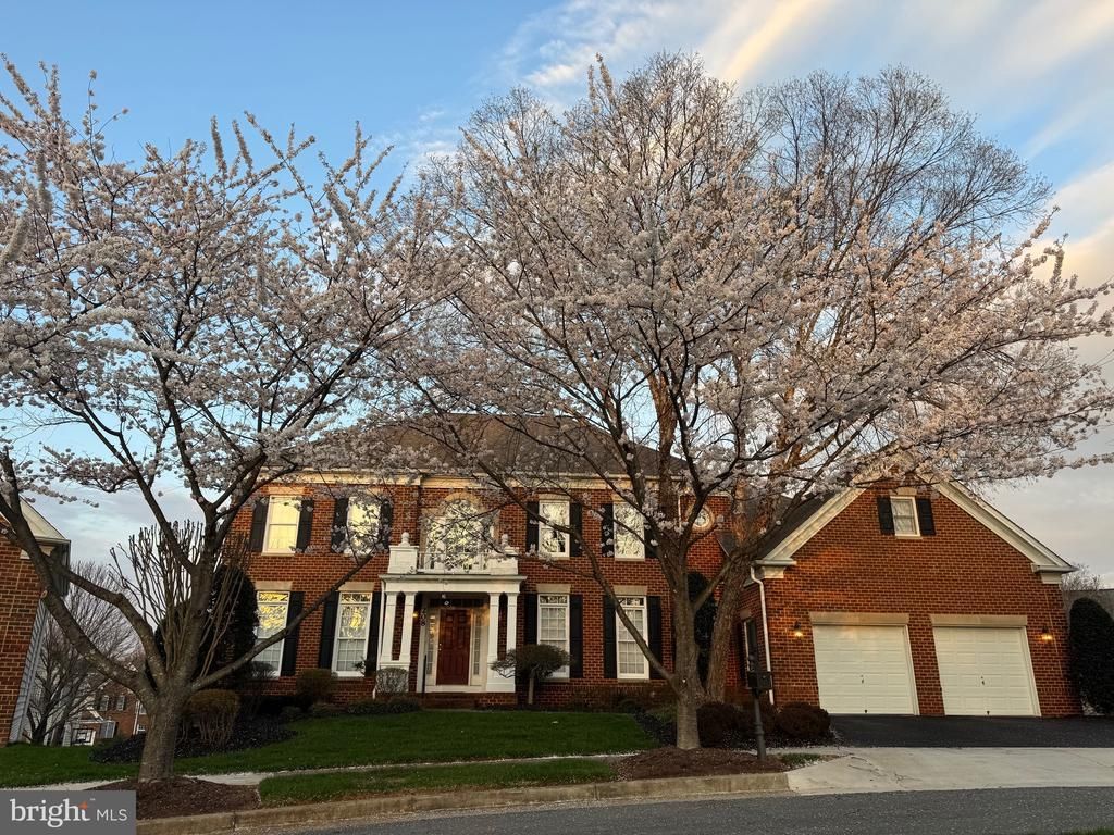 208 DEEP TRAIL LANE, ROCKVILLE, MD 20850