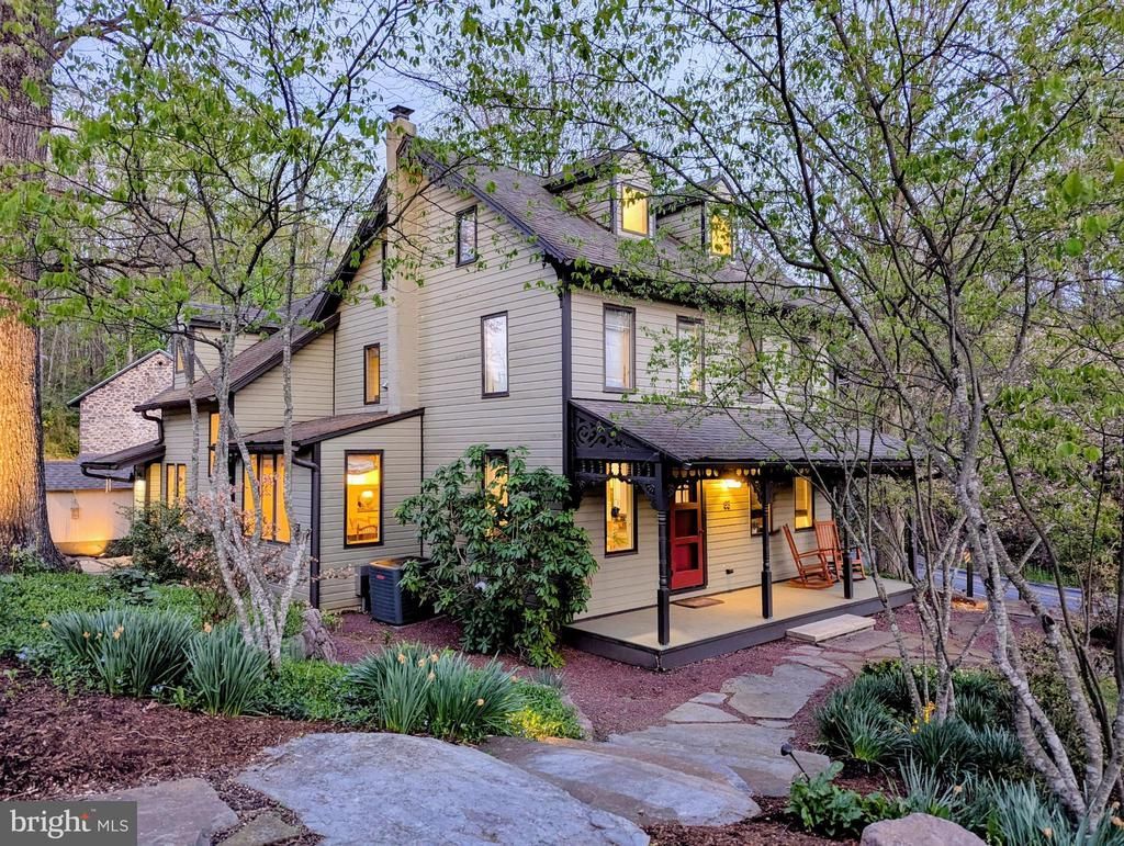 63 HAMPSHIRE, SINKING SPRING, PA 19608