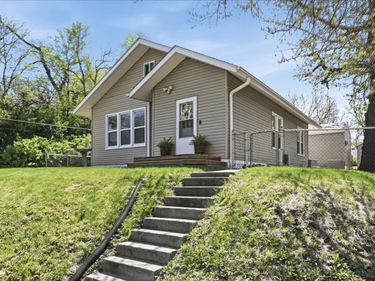 127 E PALMER Avenue, COUNCIL BLUFFS, IA 51503