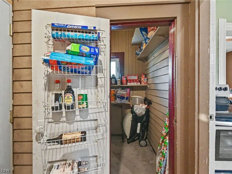 211 W Center Street, Bucyrus, OH 44820 Photo 14