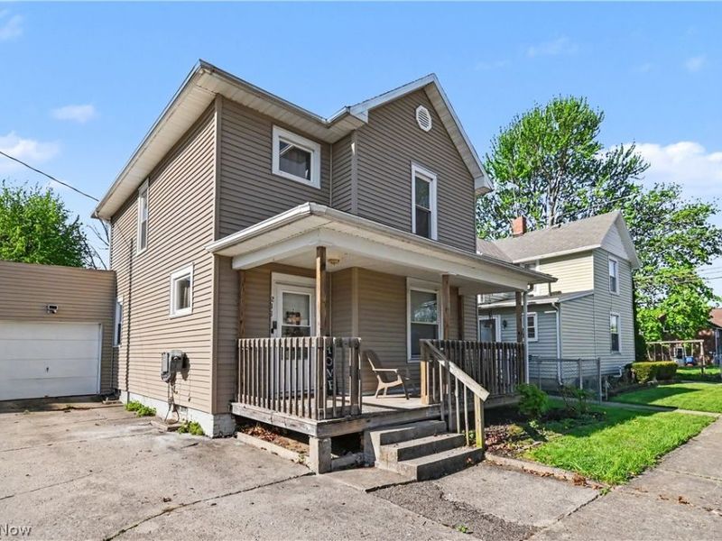 211 W Center Street, Bucyrus, OH 44820 Photo 28