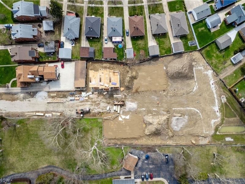 32741 Warren Road, Cleveland, OH 44111 Photo 16