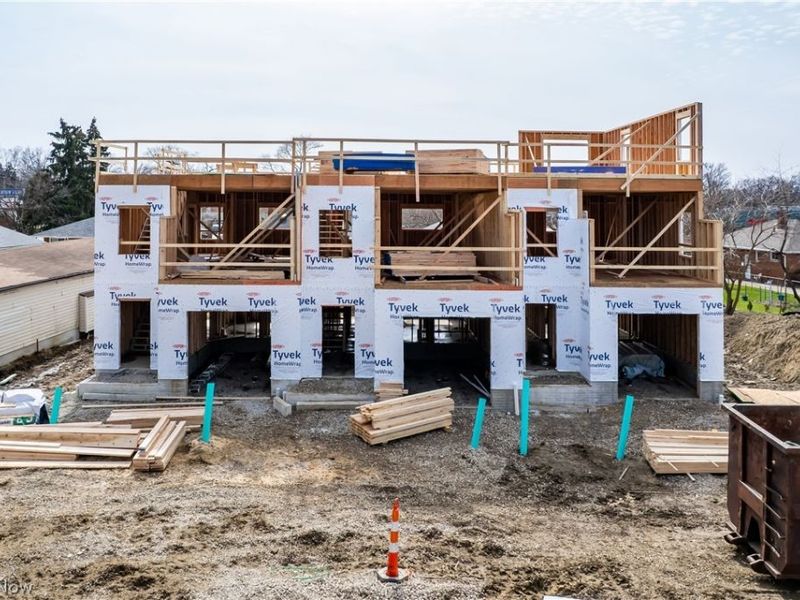 32741 Warren Road, Cleveland, OH 44111 Photo 6