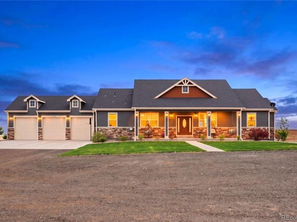 59601 E 56th Avenue , Strasburg, CO 80136