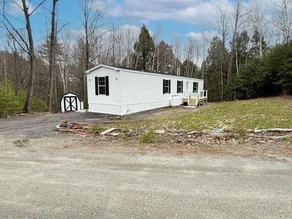 26 Round Stone Road , Mount Vernon, ME 04352