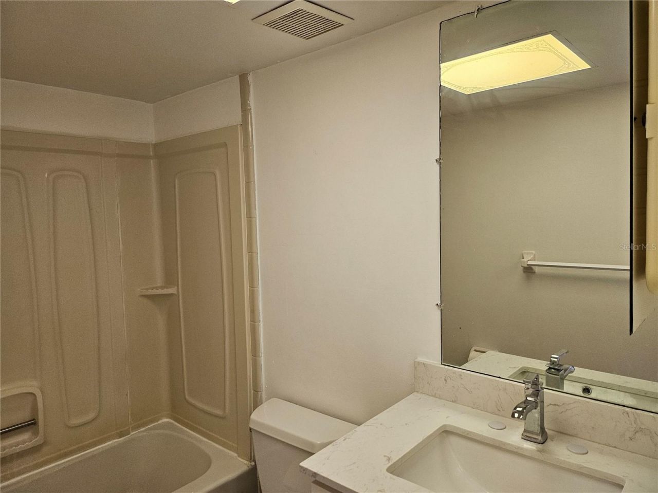 1028 Apollo Beach Boulevard, Unit 19, Apollo Beach, FL 33572 Photo