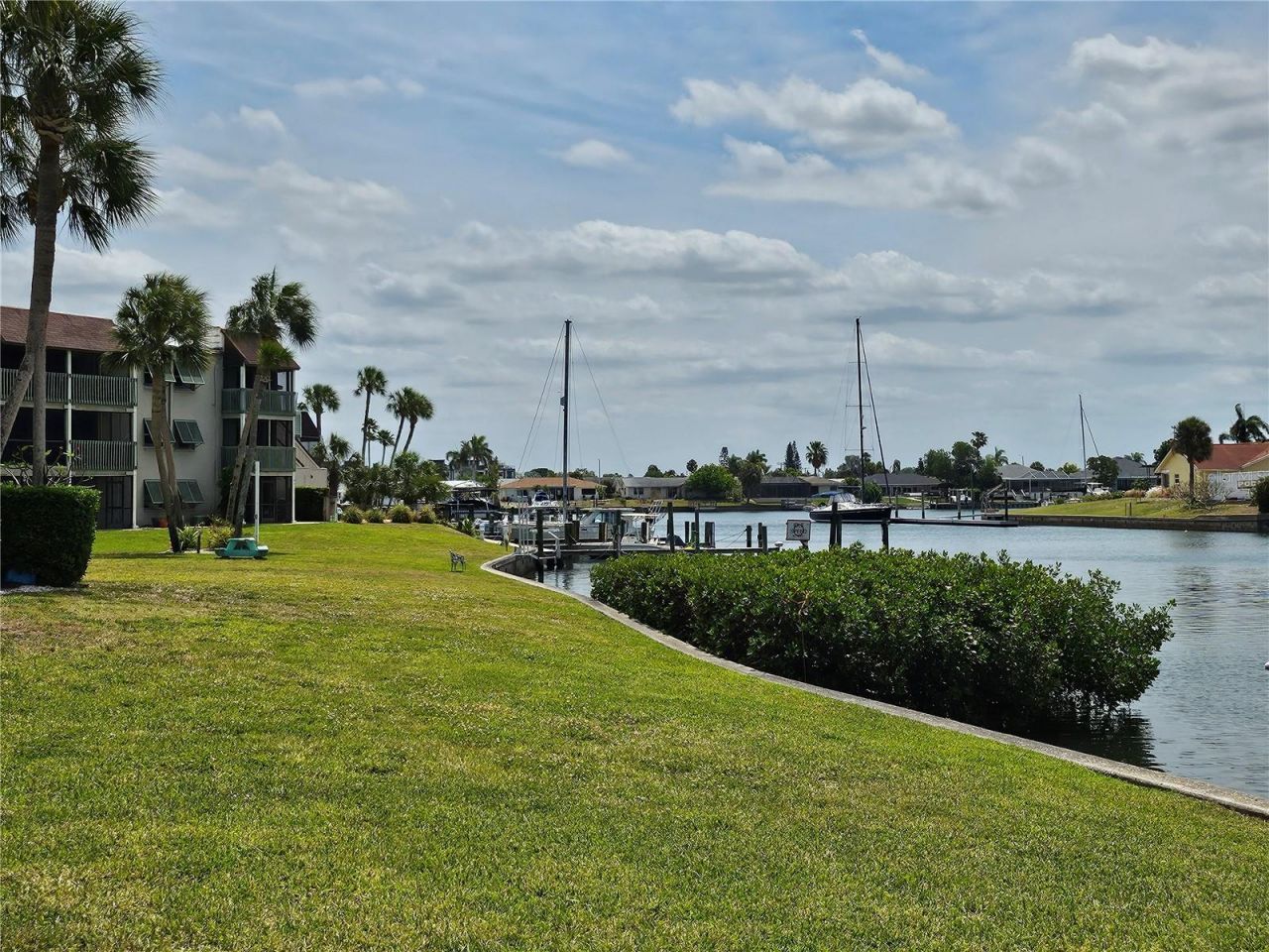 1028 Apollo Beach Boulevard, Unit 19, Apollo Beach, FL 33572 Photo